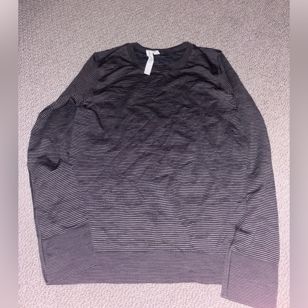 LULULEMON Striped Women’s Long Sleeve Athletic Top Size 4